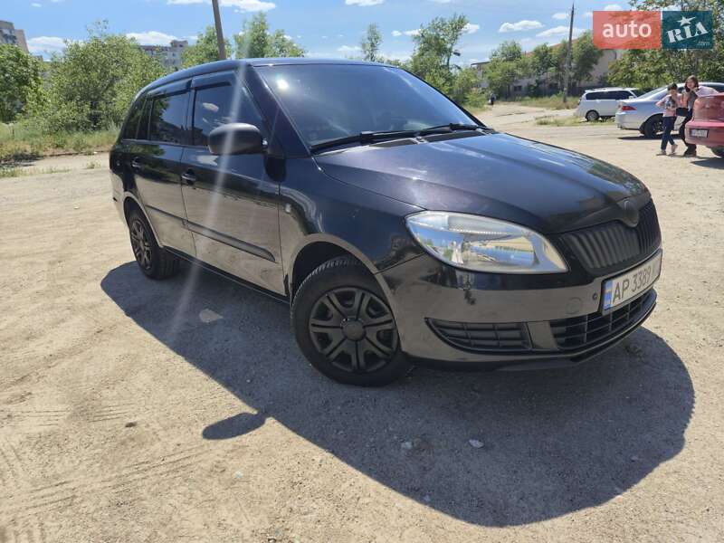 Универсал Skoda Fabia 2010 в Запорожье
