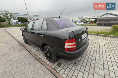 Седан Skoda Fabia 2006 в 