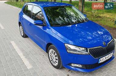 Хэтчбек Skoda Fabia 2019 в 