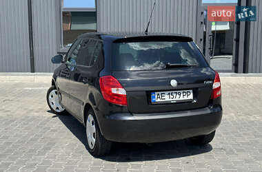 Хэтчбек Skoda Fabia 2008 в 