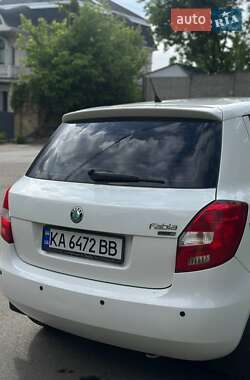 Хэтчбек Skoda Fabia 2008 в 