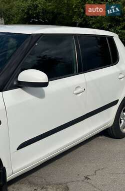 Хэтчбек Skoda Fabia 2008 в 