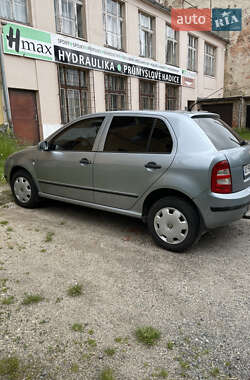 Хэтчбек Skoda Fabia 2001 в Иршаве