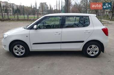 Хэтчбек Skoda Fabia 2011 в Киеве