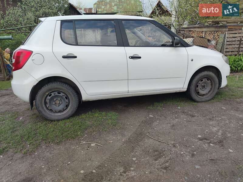 Хетчбек Skoda Fabia 2013 в Львові