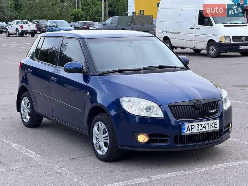 Хетчбек Skoda Fabia 2008 в Запоріжжі