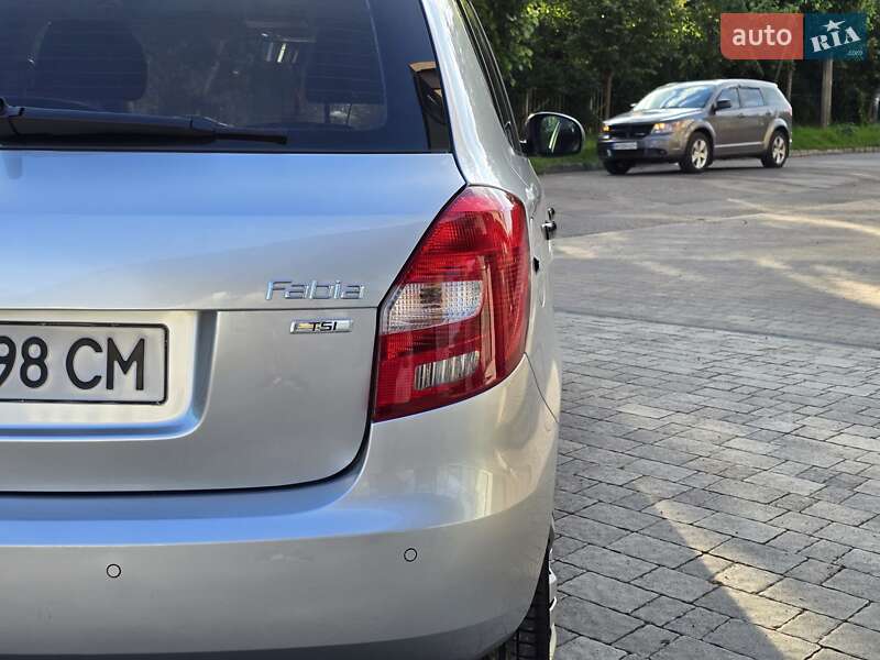 Хэтчбек Skoda Fabia 2012 в Мукачево