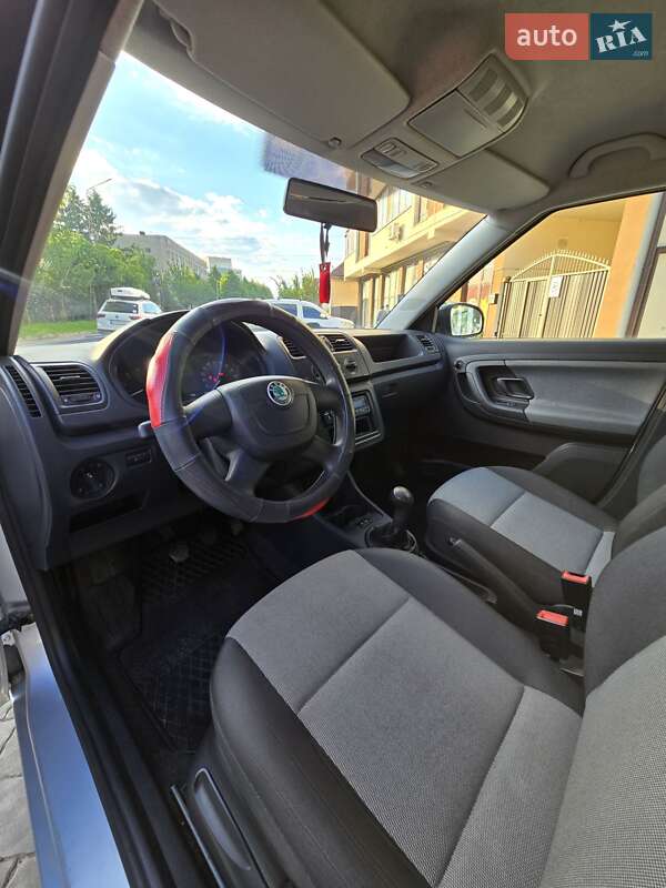 Хэтчбек Skoda Fabia 2012 в Мукачево