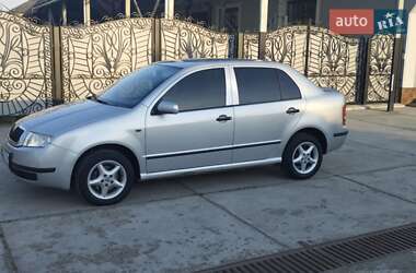 Седан Skoda Fabia 2002 в Виноградові