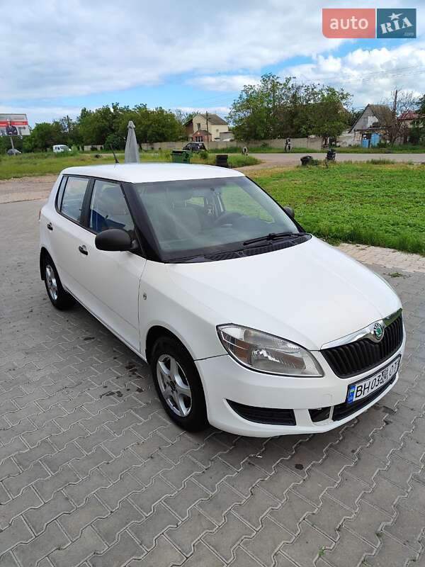 Хэтчбек Skoda Fabia 2011 в Одессе