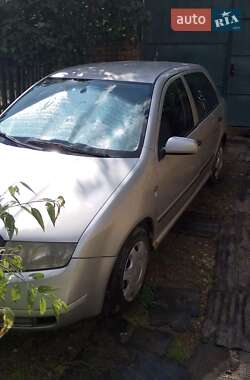 Хэтчбек Skoda Fabia 2002 в 