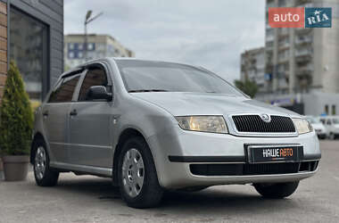 Хэтчбек Skoda Fabia 2002 в 