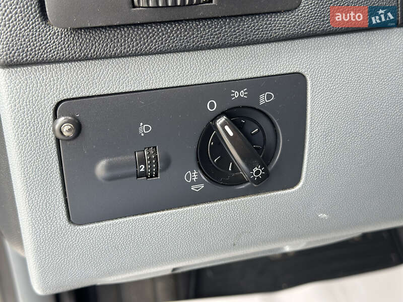 Хетчбек Skoda Fabia 2002 в Шептицькому