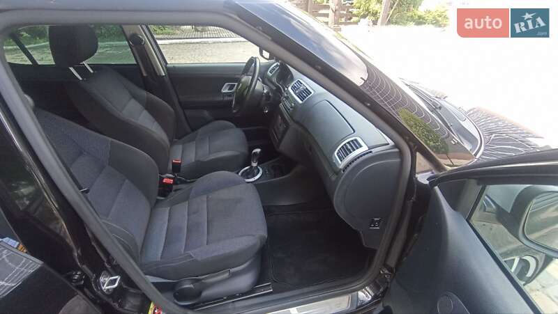 Хетчбек Skoda Fabia 2009 в Луцьку