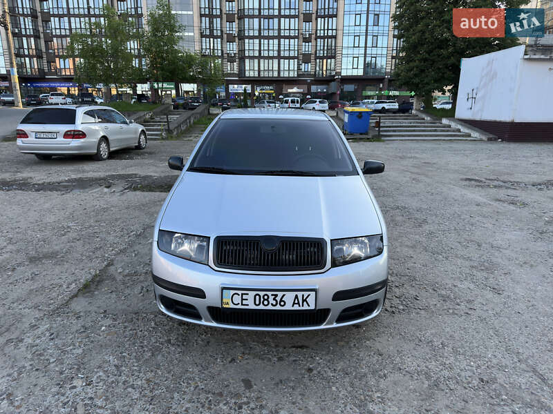 Седан Skoda Fabia 2007 в Чернівцях