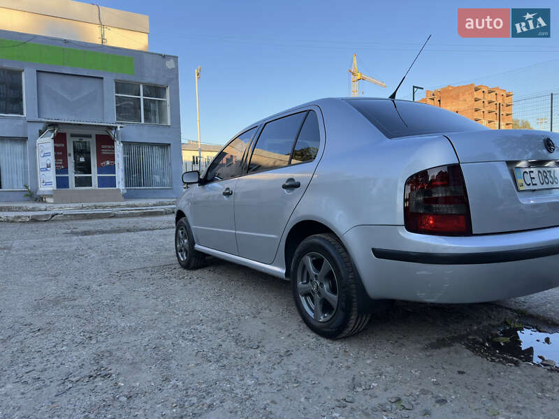 Седан Skoda Fabia 2007 в Чернівцях