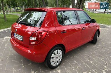 Хэтчбек Skoda Fabia 2014 в 