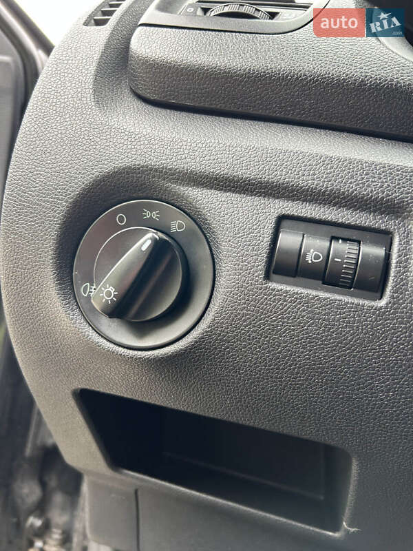 Хетчбек Skoda Fabia 2010 в Сумах