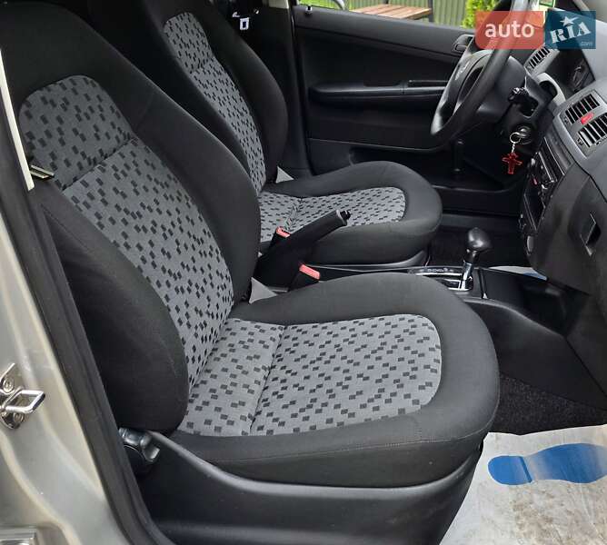 Хэтчбек Skoda Fabia 2006 в Тернополе
