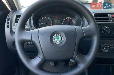 Хэтчбек Skoda Fabia 2008 в 