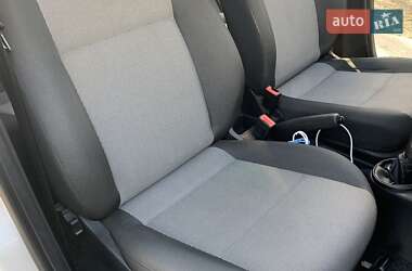 Хетчбек Skoda Fabia 2011 в 