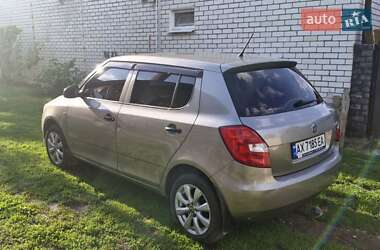 Хетчбек Skoda Fabia 2012 в 