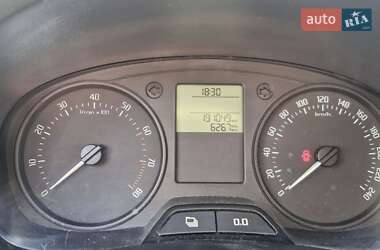 Хетчбек Skoda Fabia 2012 в 