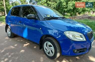 Хэтчбек Skoda Fabia 2008 в 