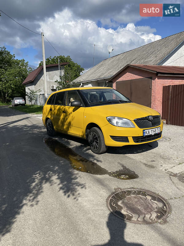 Универсал Skoda Fabia 2014 в Броварах