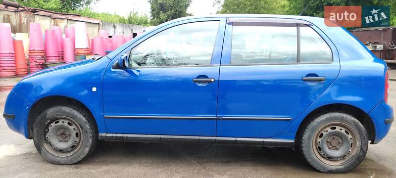 Хэтчбек Skoda Fabia 2004 в Киеве