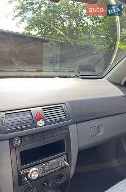 Хэтчбек Skoda Fabia 2001 в 