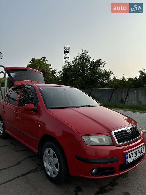Хэтчбек Skoda Fabia 2006 в Харькове