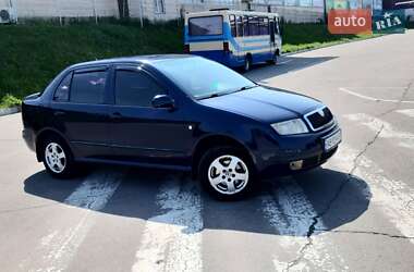 Седан Skoda Fabia 2002 в 