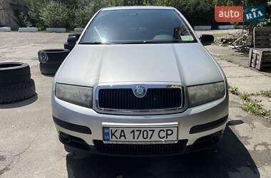 Хэтчбек Skoda Fabia 2006 в 