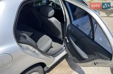 Хэтчбек Skoda Fabia 2006 в 