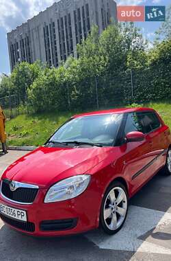Хэтчбек Skoda Fabia 2008 в 