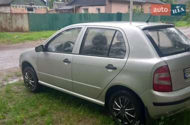 Хэтчбек Skoda Fabia 2006 в 