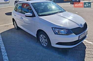 Хэтчбек Skoda Fabia 2017 в 