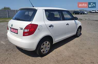 Хетчбек Skoda Fabia 2009 в 