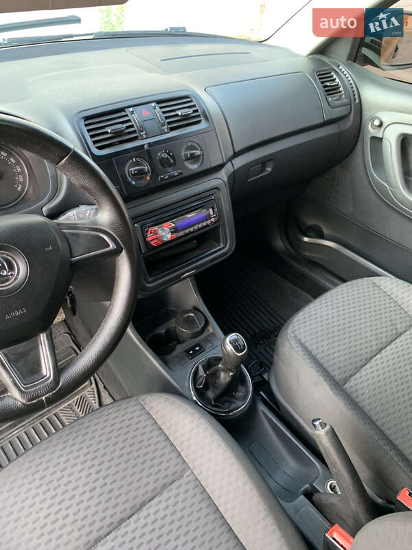 Універсал Skoda Fabia 2014 в Полтаві