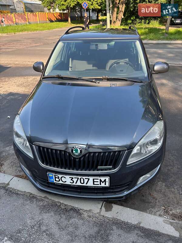 Универсал Skoda Fabia 2011 в Львове