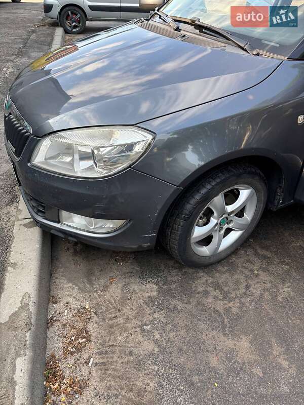 Универсал Skoda Fabia 2011 в Львове