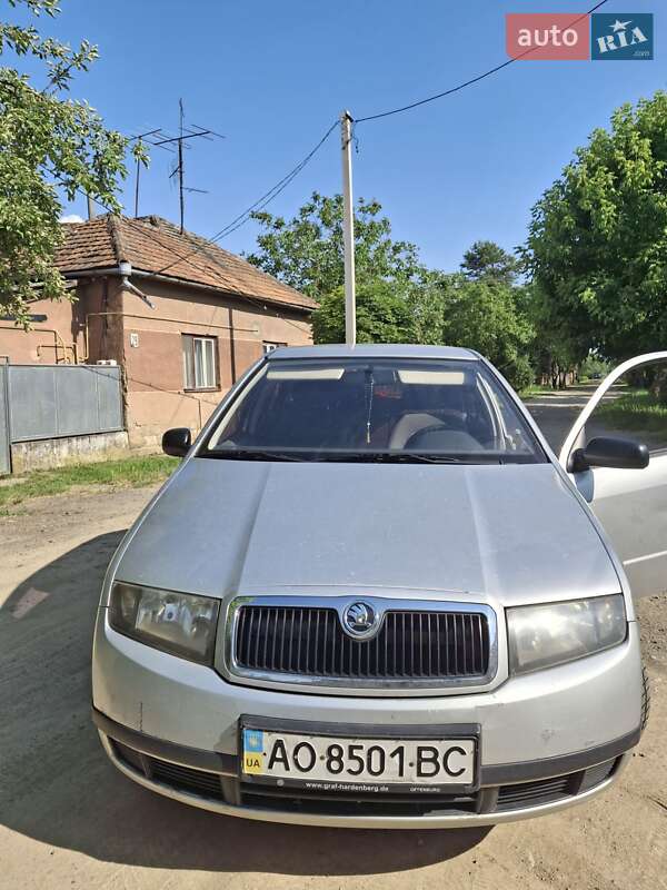 Седан Skoda Fabia 2003 в Береговому