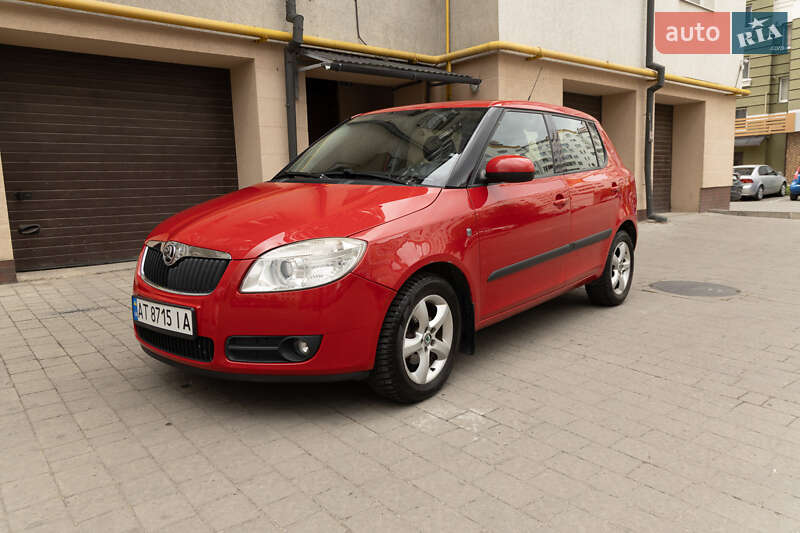 Хэтчбек Skoda Fabia 2009 в Ивано-Франковске