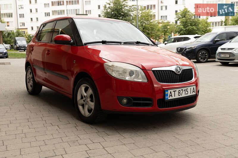 Хэтчбек Skoda Fabia 2009 в Ивано-Франковске
