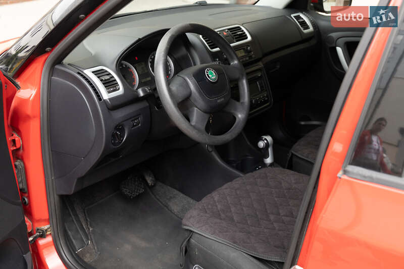 Хэтчбек Skoda Fabia 2009 в Ивано-Франковске