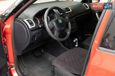 Хэтчбек Skoda Fabia 2009 в 