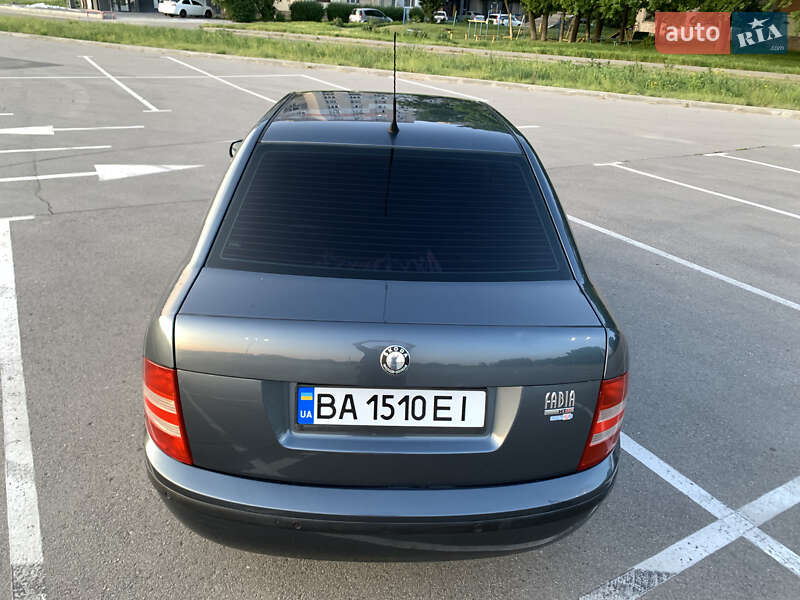 Седан Skoda Fabia 2006 в Кропивницькому