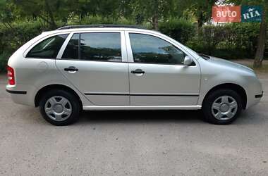Универсал Skoda Fabia 2003 в 