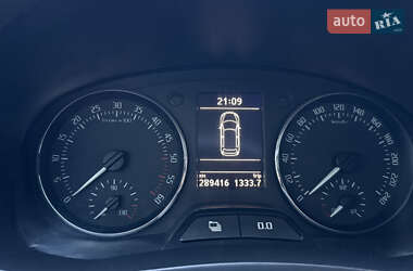 Хэтчбек Skoda Fabia 2012 в 